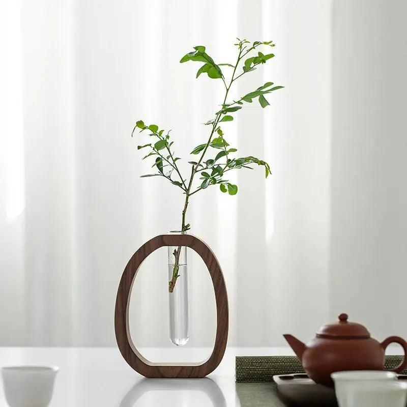 Walnut Dream Vase - The deco nook