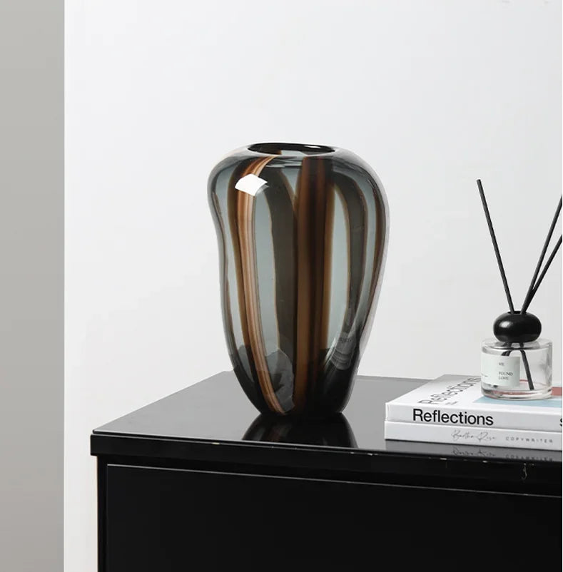 Kaimale Vase