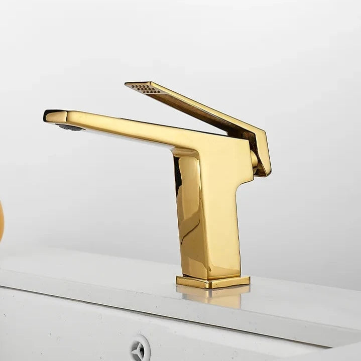 Kira Faucet The deco nook