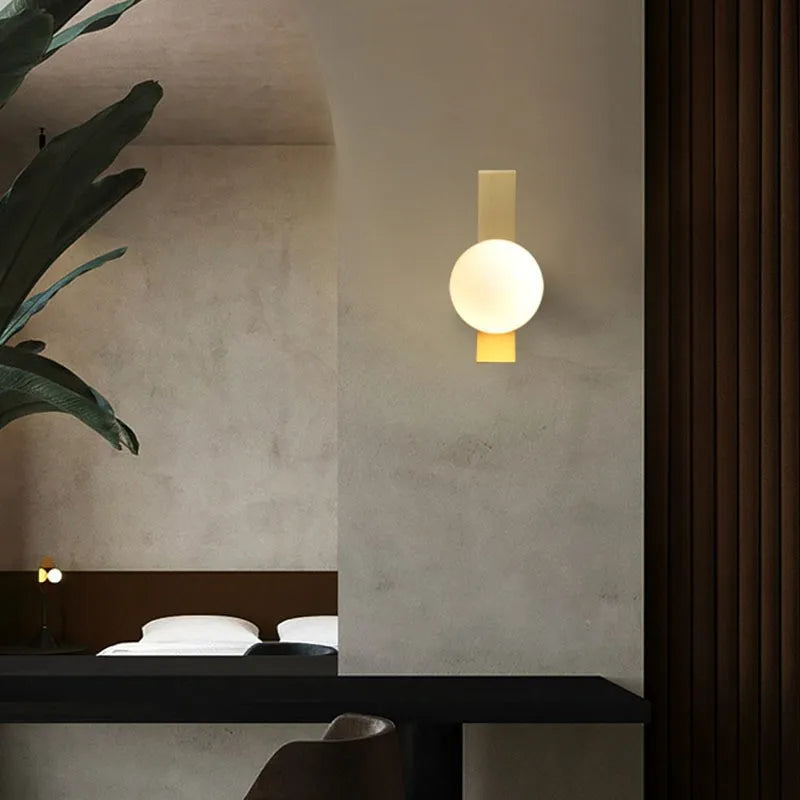 Elara Wall Lamp