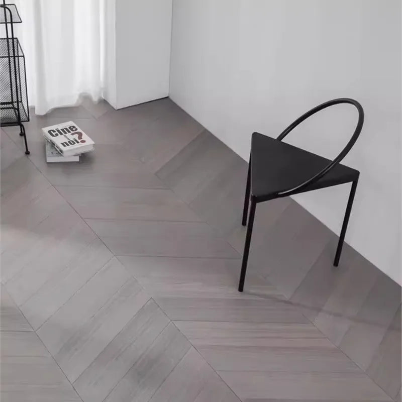 Hanoi Chair