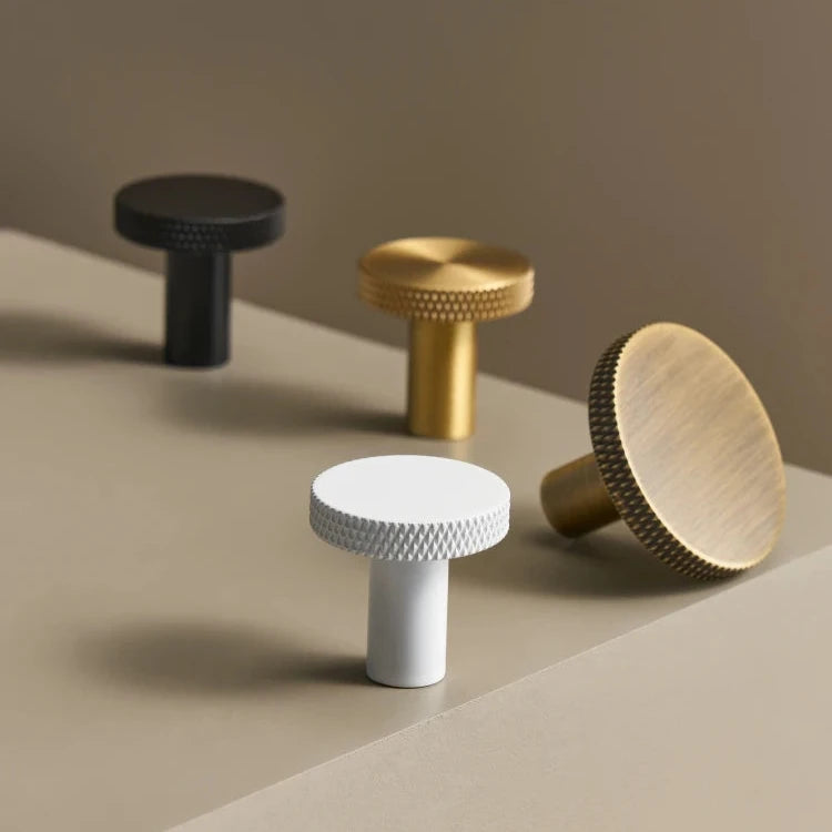 Oskar Knobs Collection