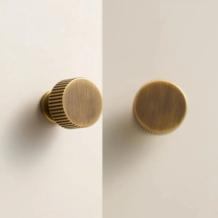 Solveig Knobs Collection