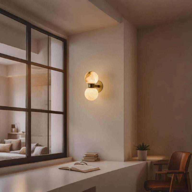 Eos Wall Lamp