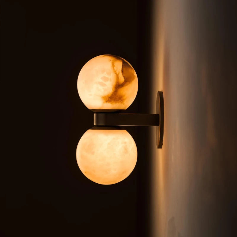 Eos Wall Lamp
