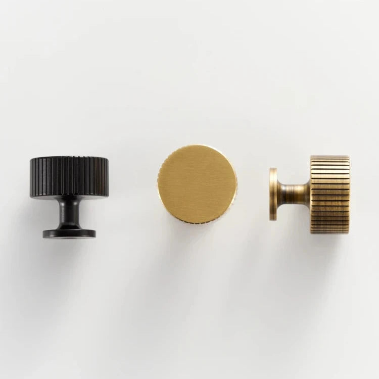 Solveig Knobs Collection