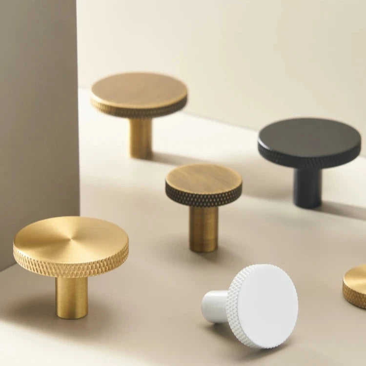 Oskar Knobs Collection