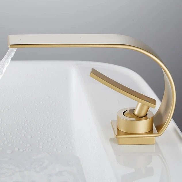 Akira Faucet - The deco nook