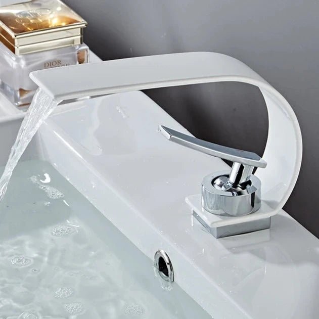 Akira Faucet - The deco nook