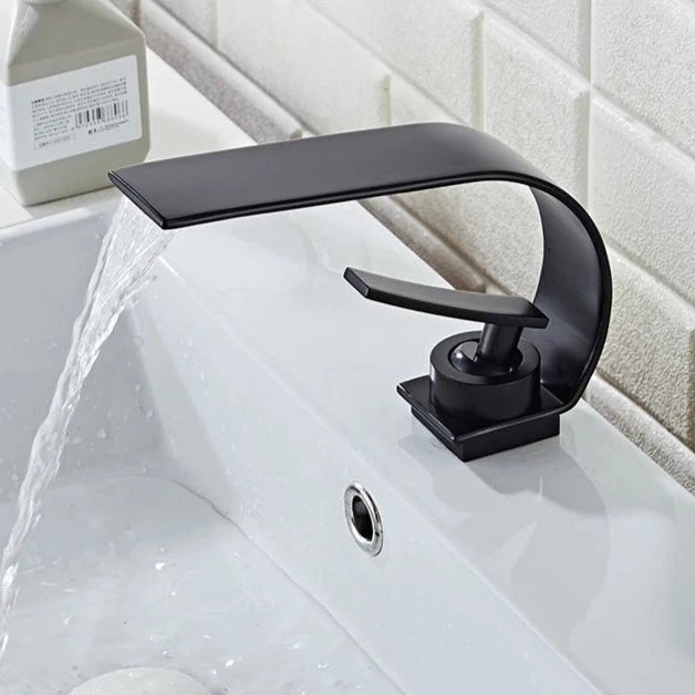 Akira Faucet - The deco nook