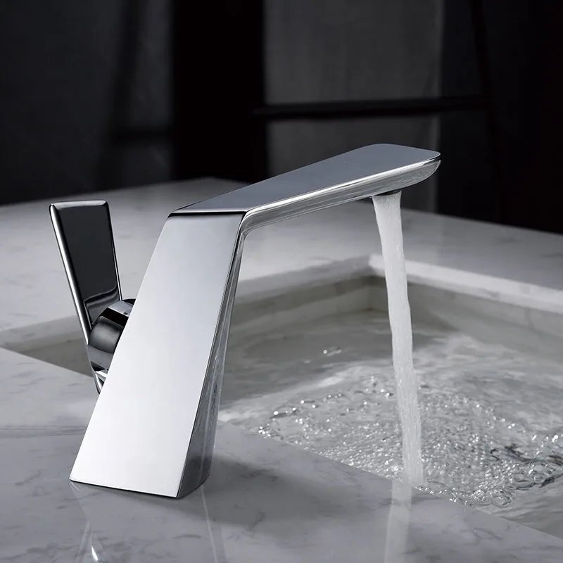 Kuro Faucet - The deco nook